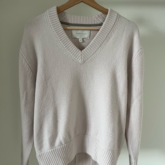 Brochu Walker Women’s V-Neck Pink Sweater Size XS - Picture 3 of 4